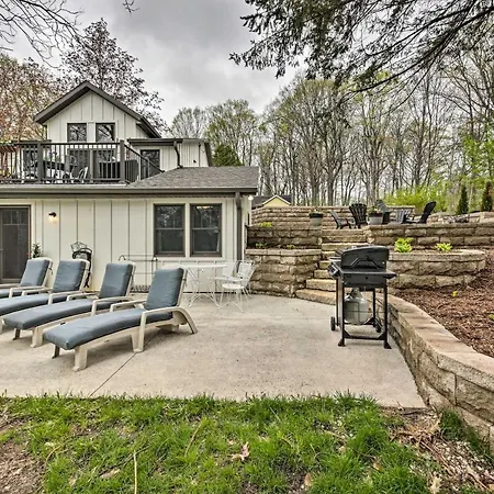 Big Cedar Lake House Views, 100 Ft To Water!